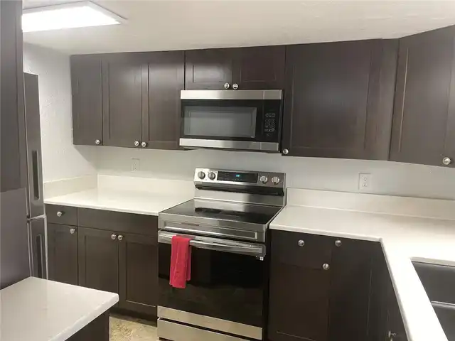 Listing Photo 9