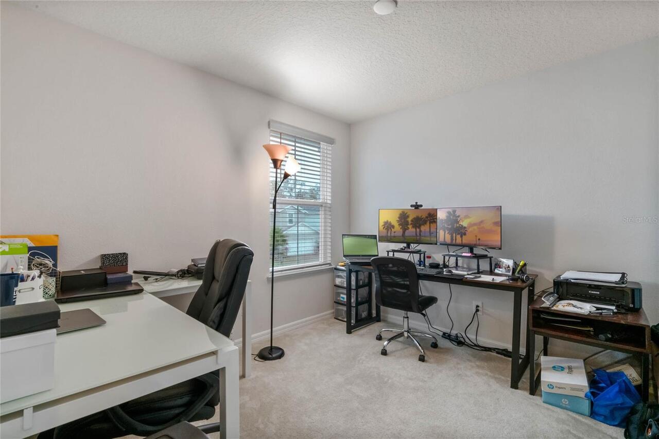 Listing Photo 12