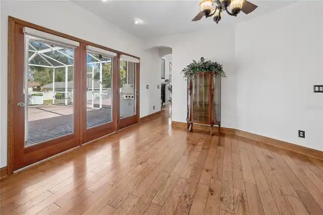 Listing Photo 28