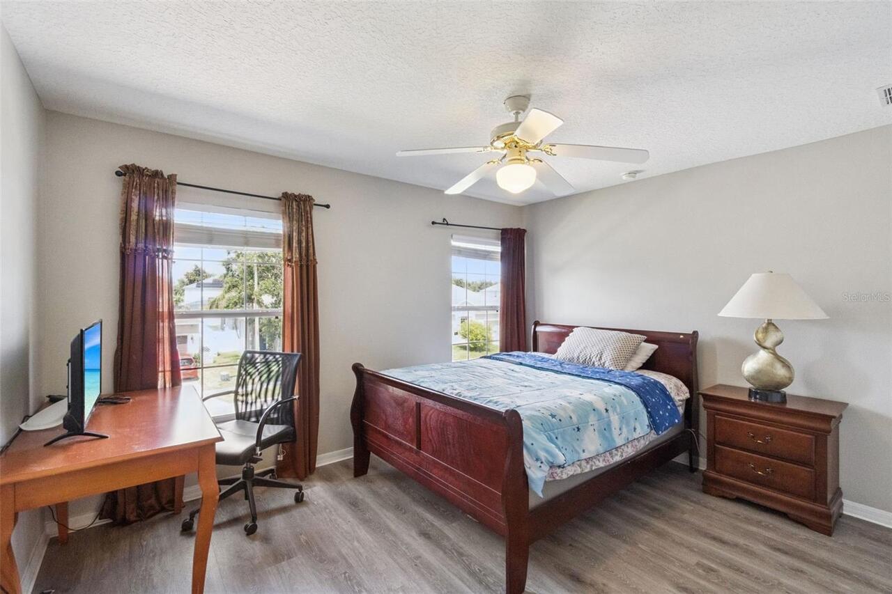 Listing Photo 18