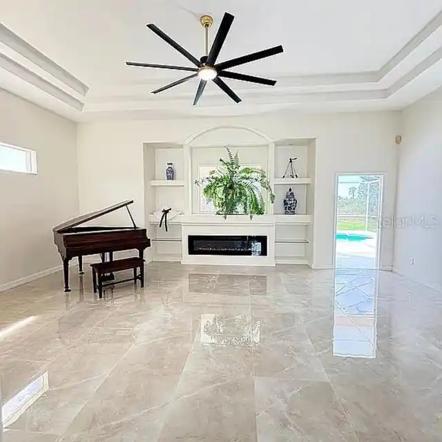 Listing Photo 10