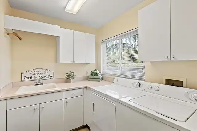 Listing Photo 9