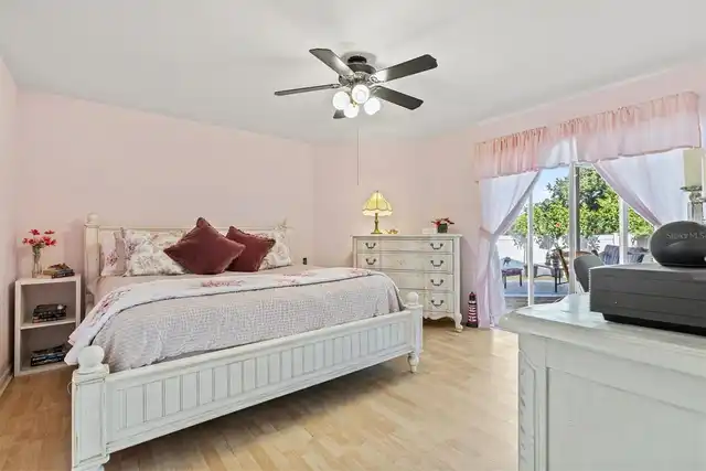 Listing Photo 17