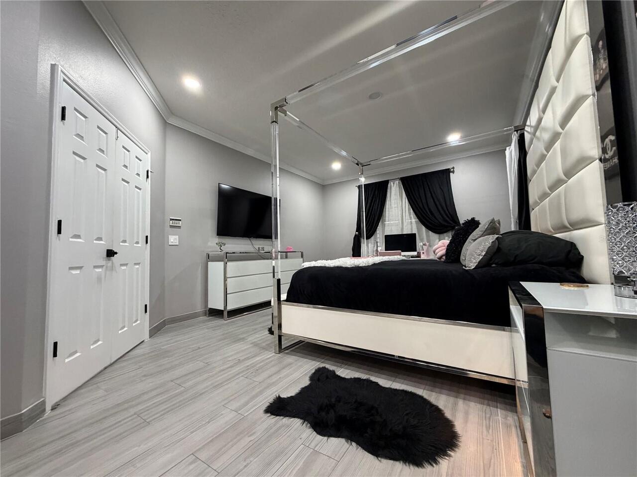 Listing Photo 18