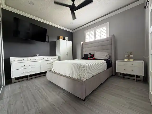 Listing Photo 24