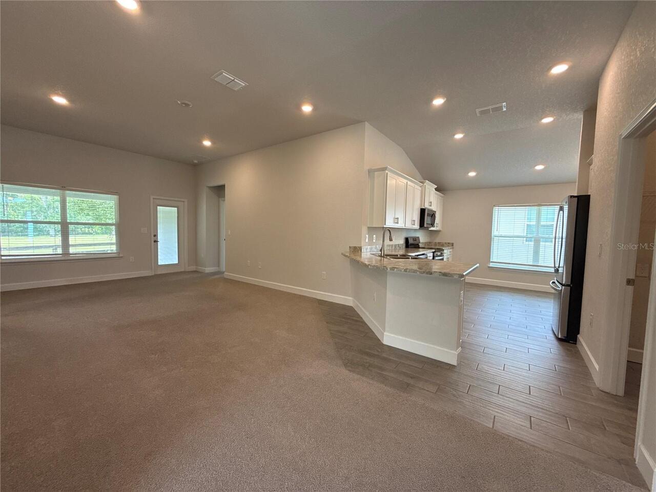 Listing Photo 10