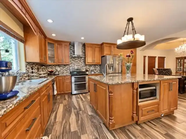 Listing Photo 15