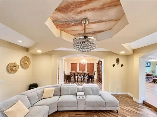 Listing Photo 18