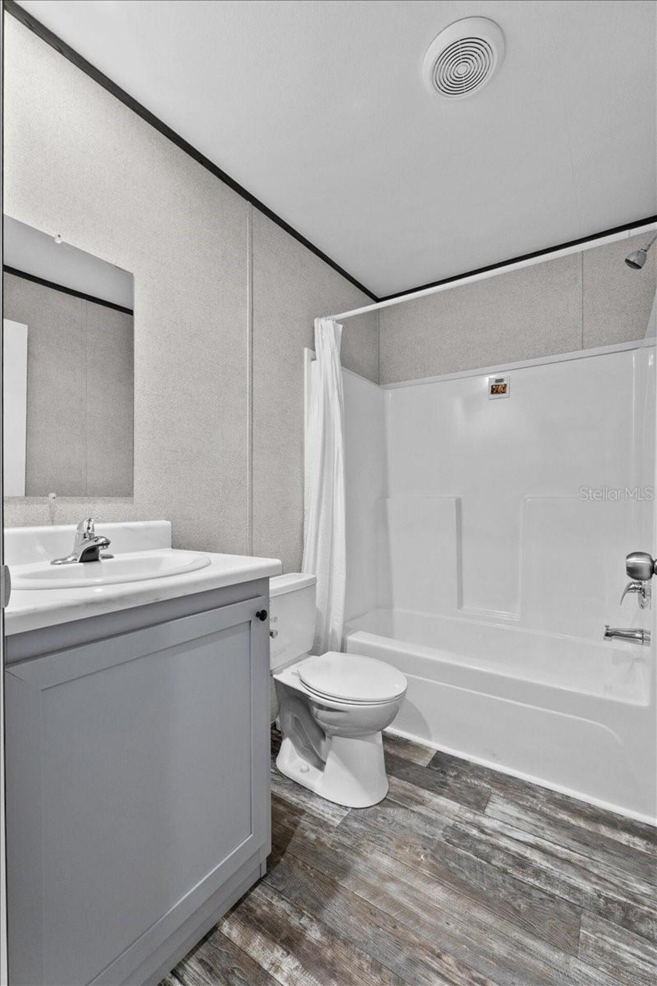 Listing Photo 28