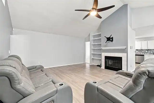 Listing Photo 15