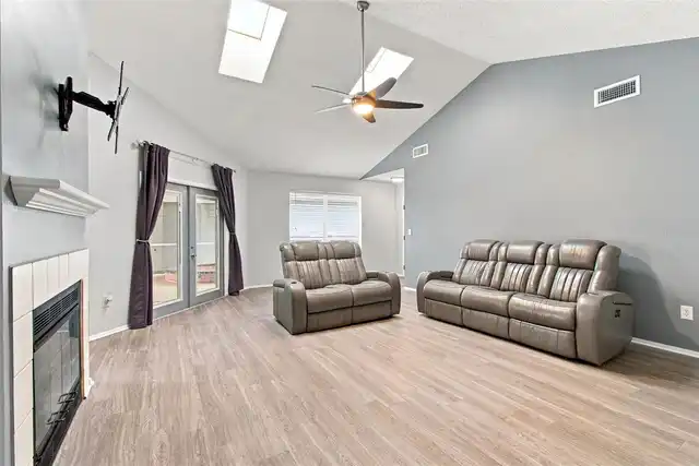 Listing Photo 17