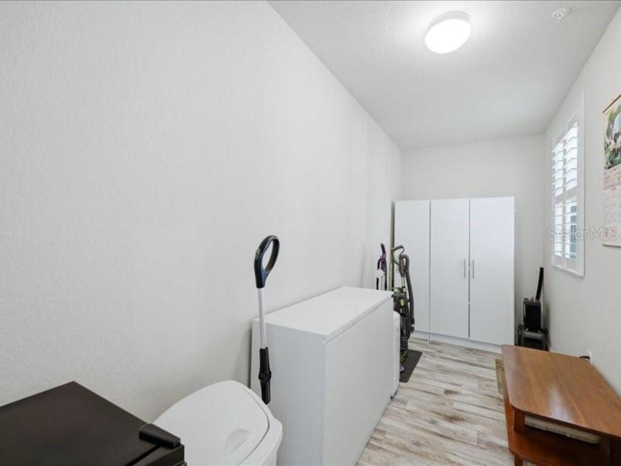 Listing Photo 34