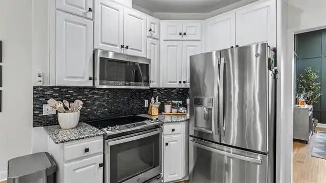 Listing Photo 19