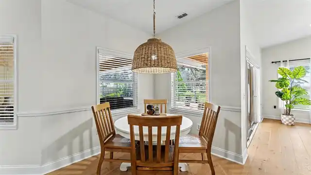 Listing Photo 22