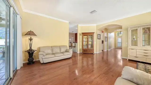 Listing Photo 7