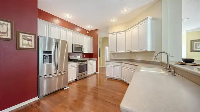 Listing Photo 15