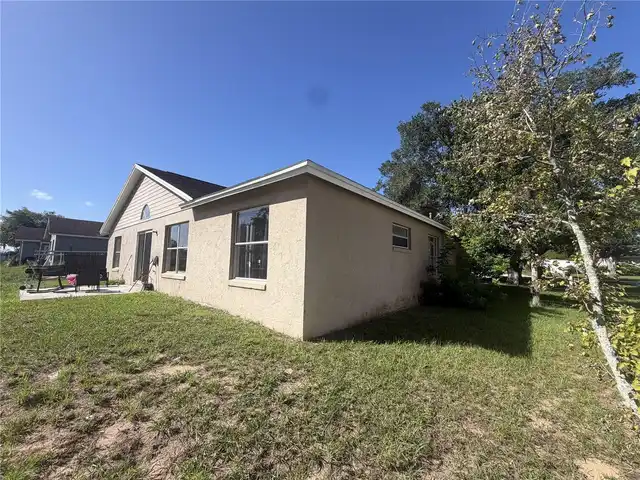 Listing Photo 8