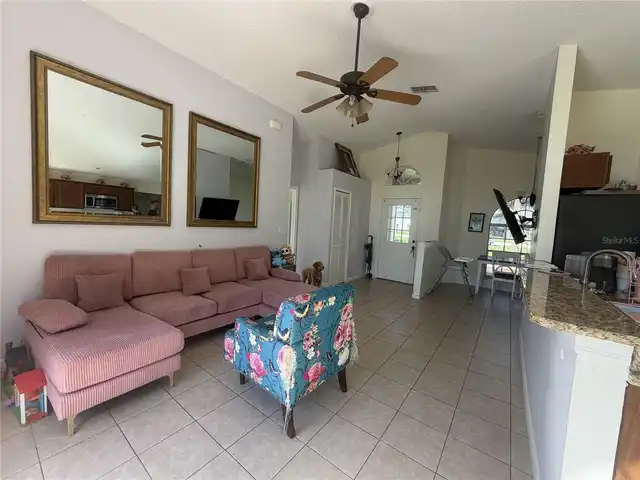 Listing Photo 14
