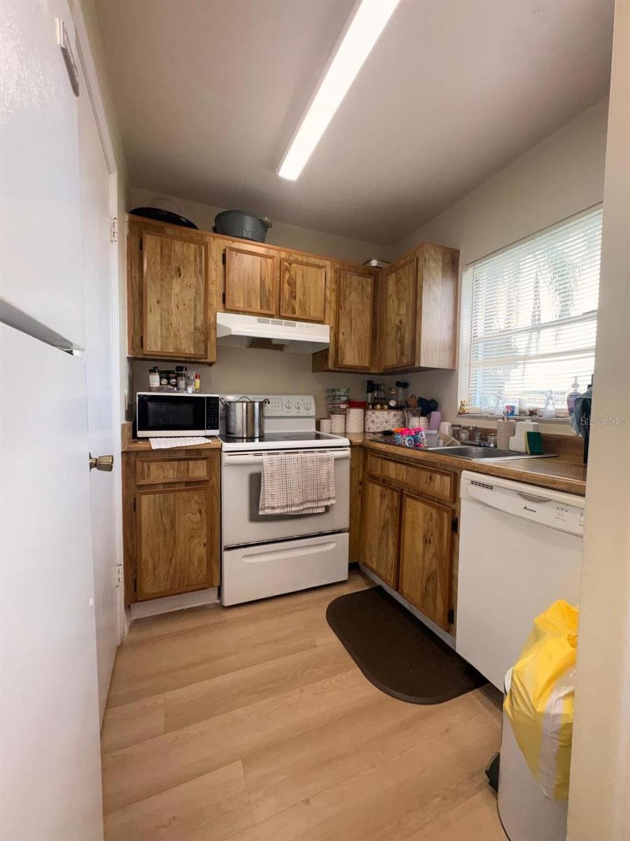 Listing Photo 9