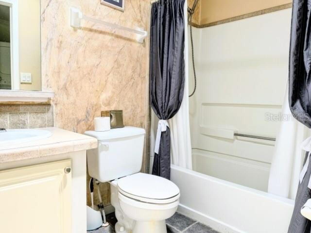 Listing Photo 16