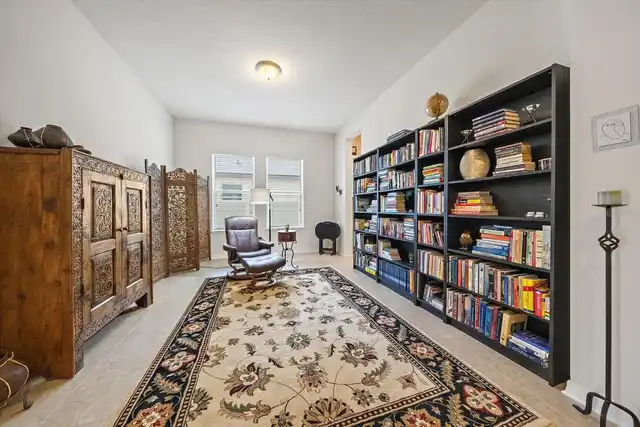 Listing Photo 8