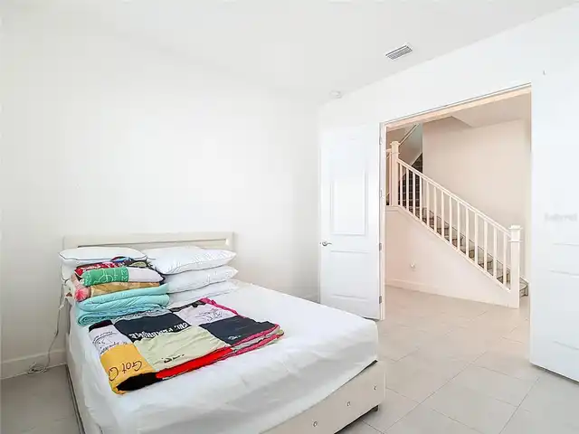 Listing Photo 33