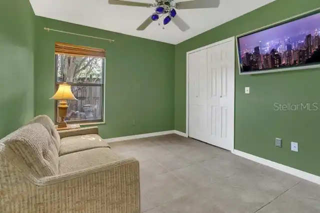Listing Photo 9
