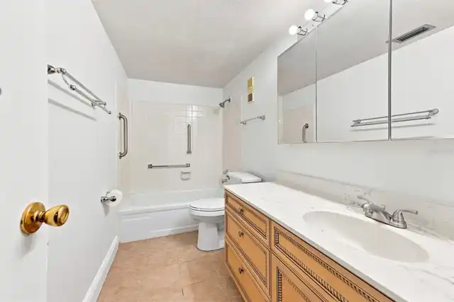 Listing Photo 19