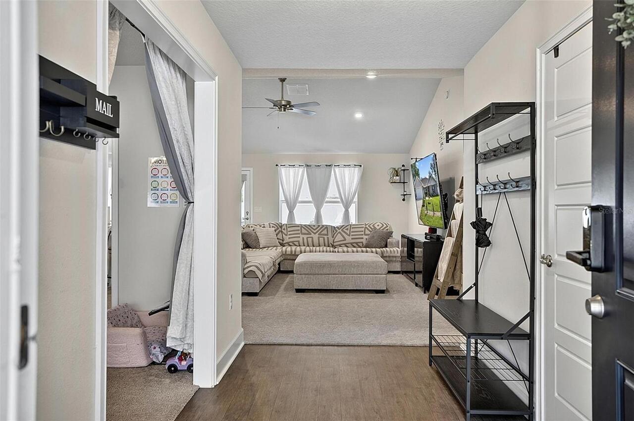 Listing Photo 8