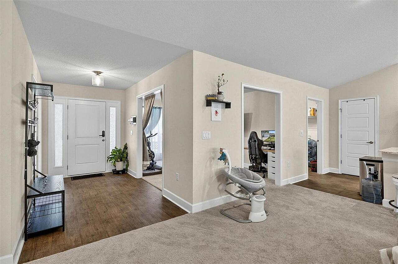 Listing Photo 10