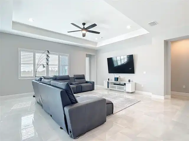 Listing Photo 22