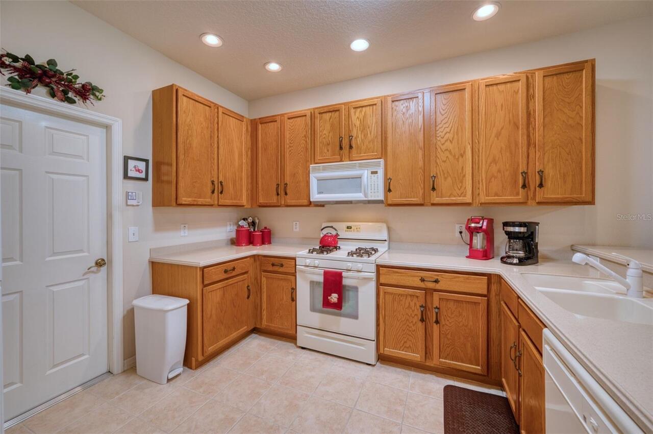 Listing Photo 8