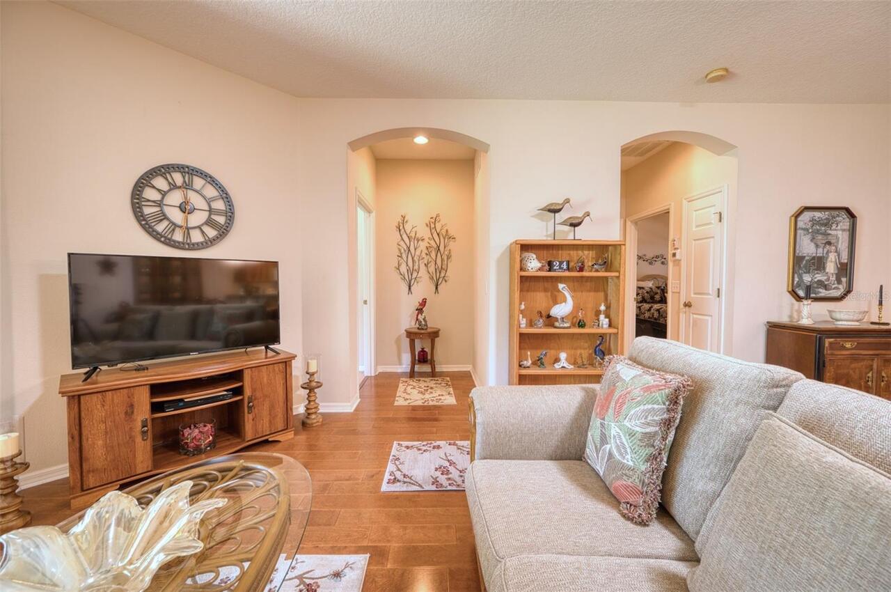 Listing Photo 15