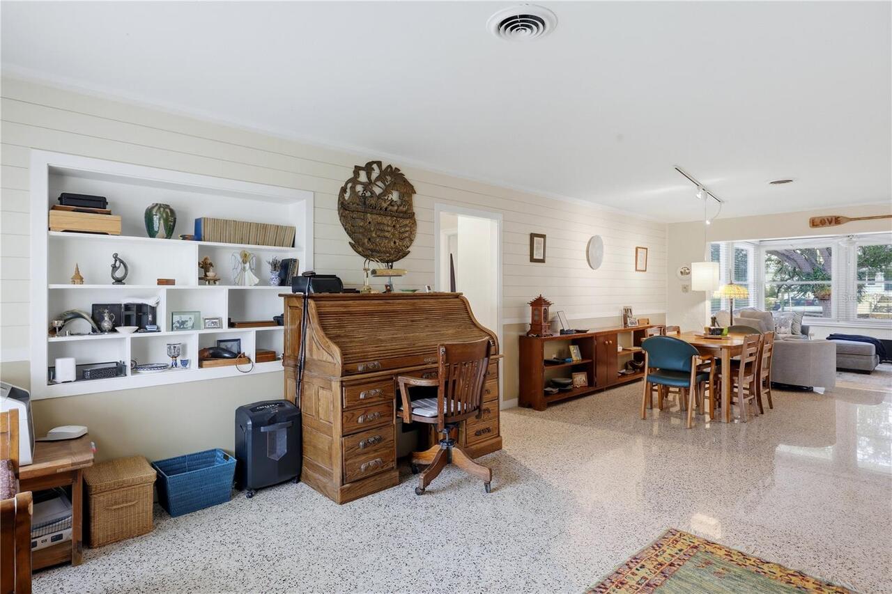 Listing Photo 8