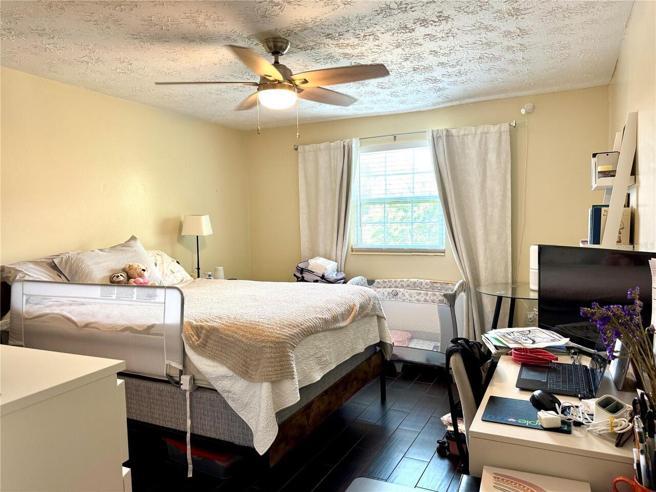 Listing Photo 12