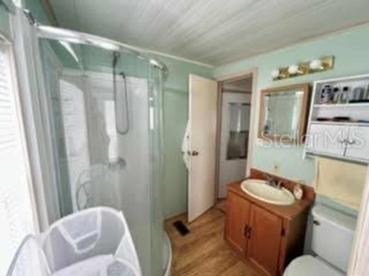 Listing Photo 9