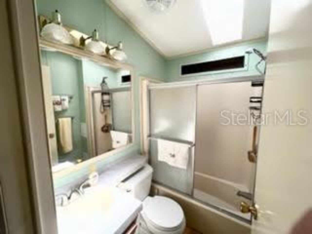 Listing Photo 14