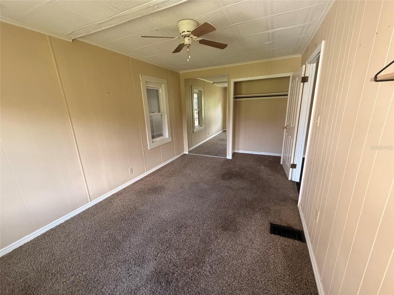 Listing Photo 11