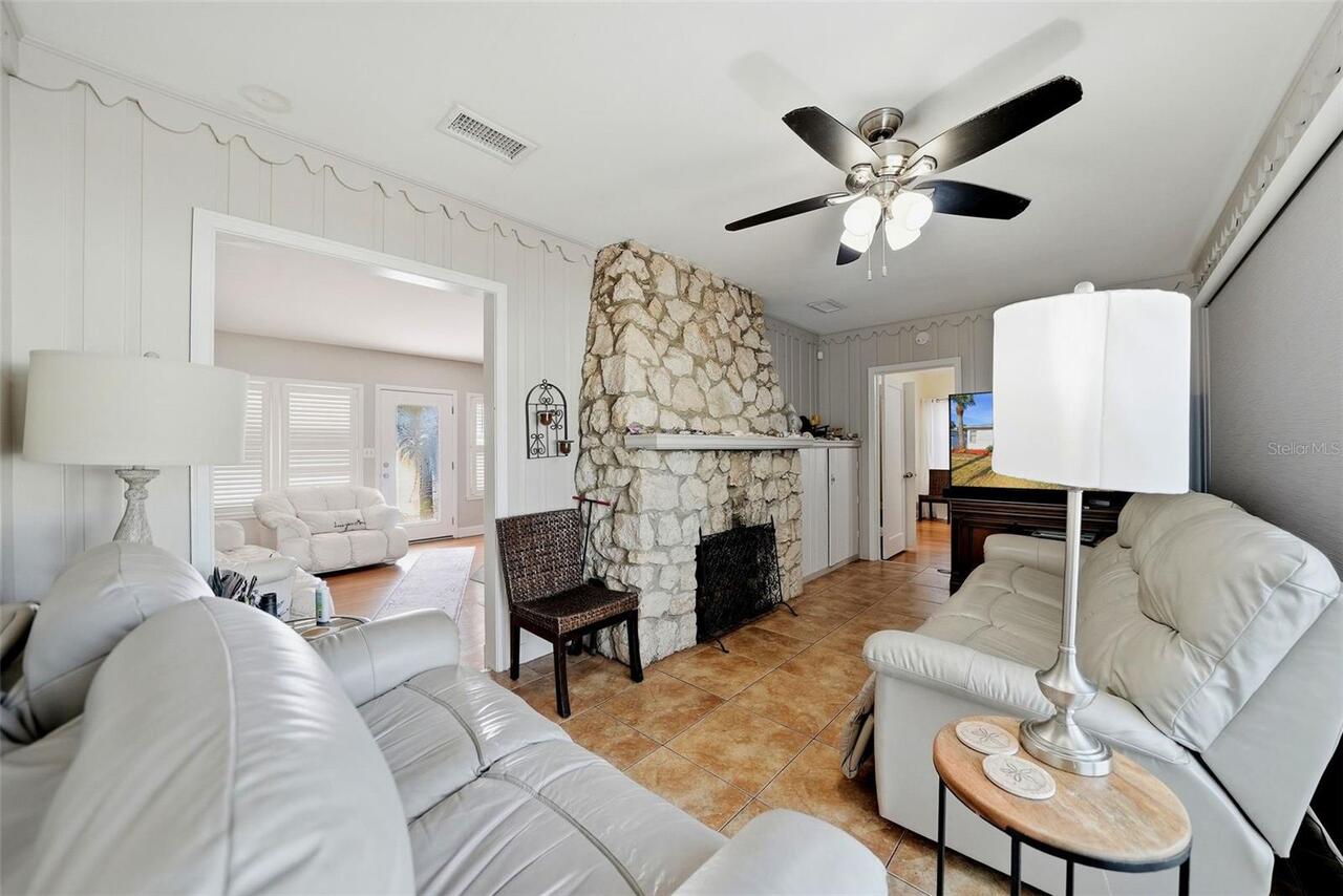 Listing Photo 12