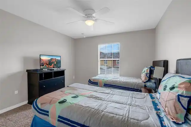Listing Photo 28