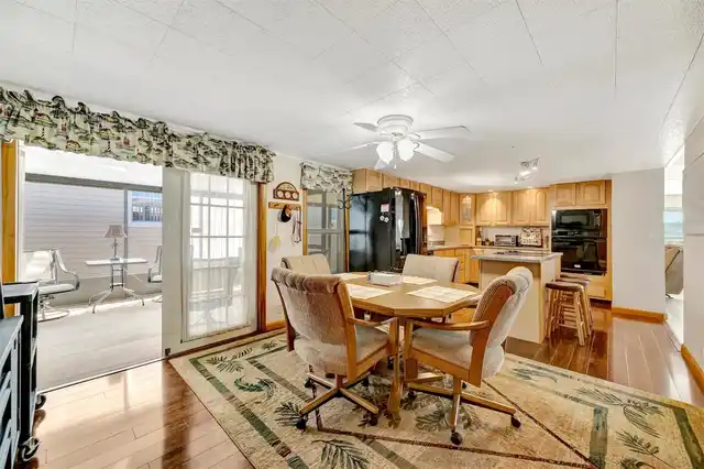 Listing Photo 15