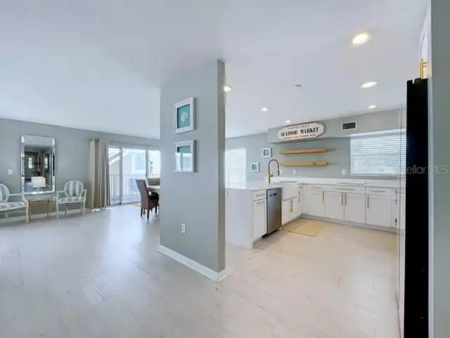 Listing Photo 14