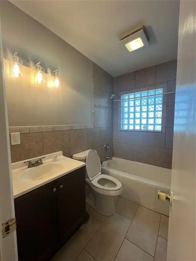 Listing Photo 14