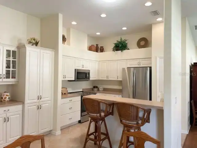 Listing Photo 9