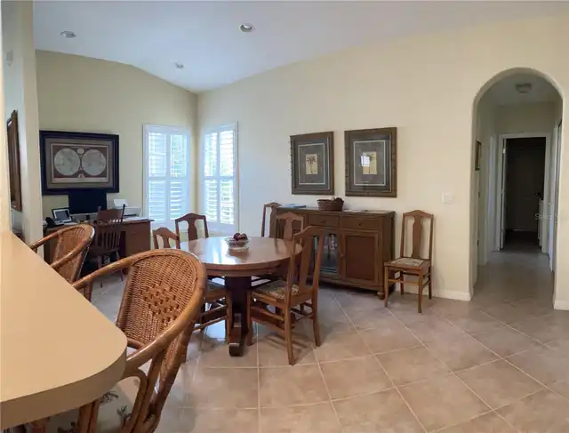 Listing Photo 10