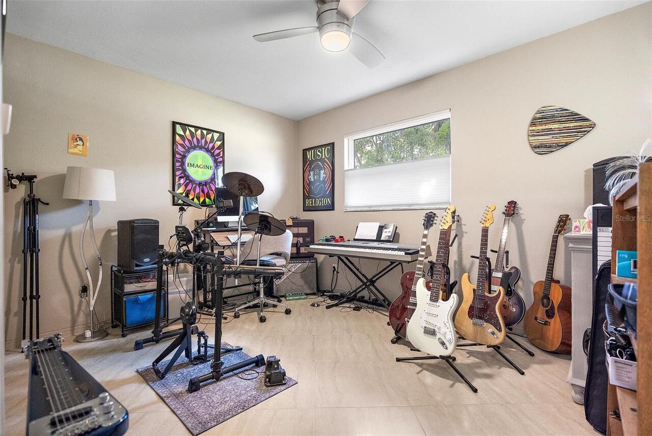 Listing Photo 17