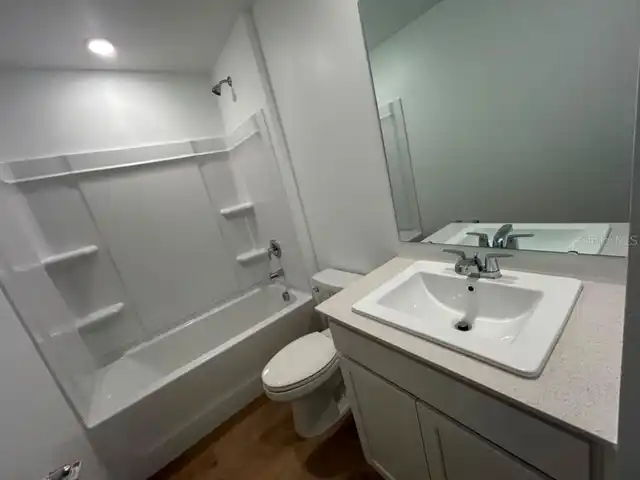 Listing Photo 23