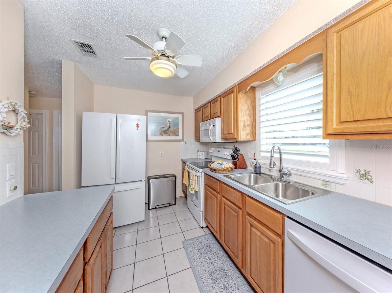 Listing Photo 16
