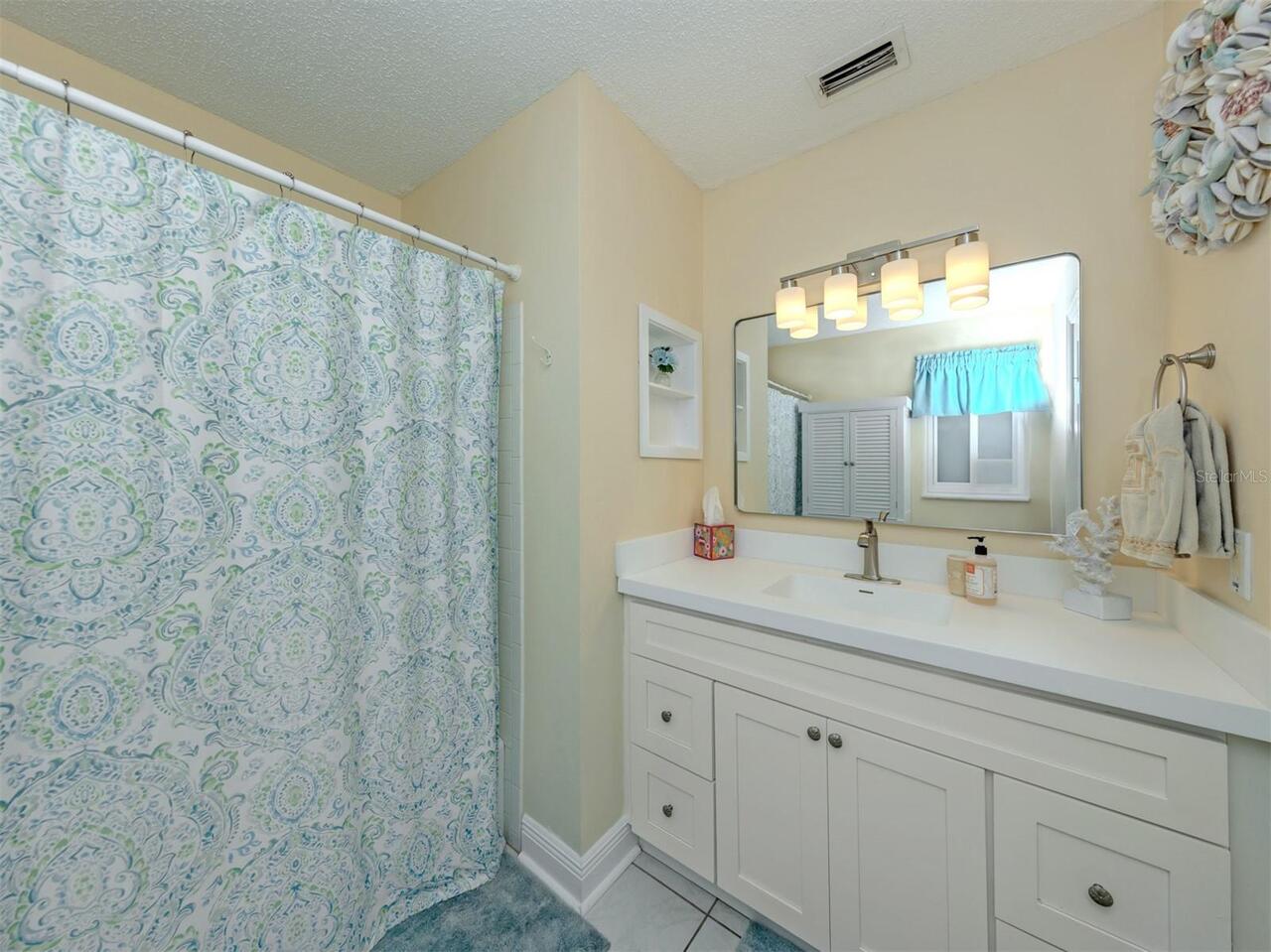 Listing Photo 24