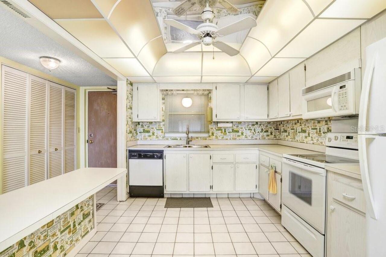 Listing Photo 10